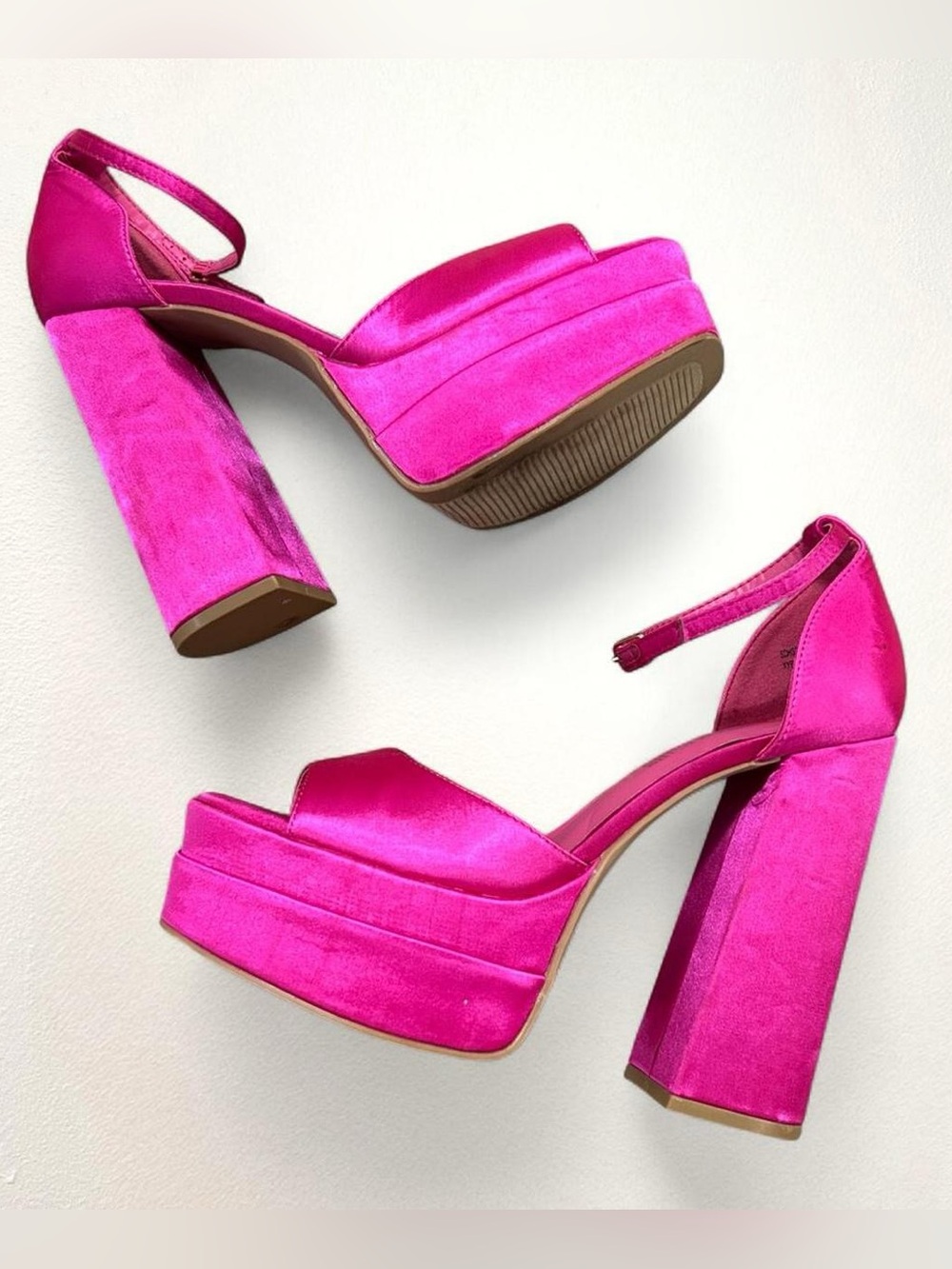 hot pink platform heels